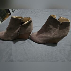 NWOT Women's Suede Wedge Ankle Boots - Taupe